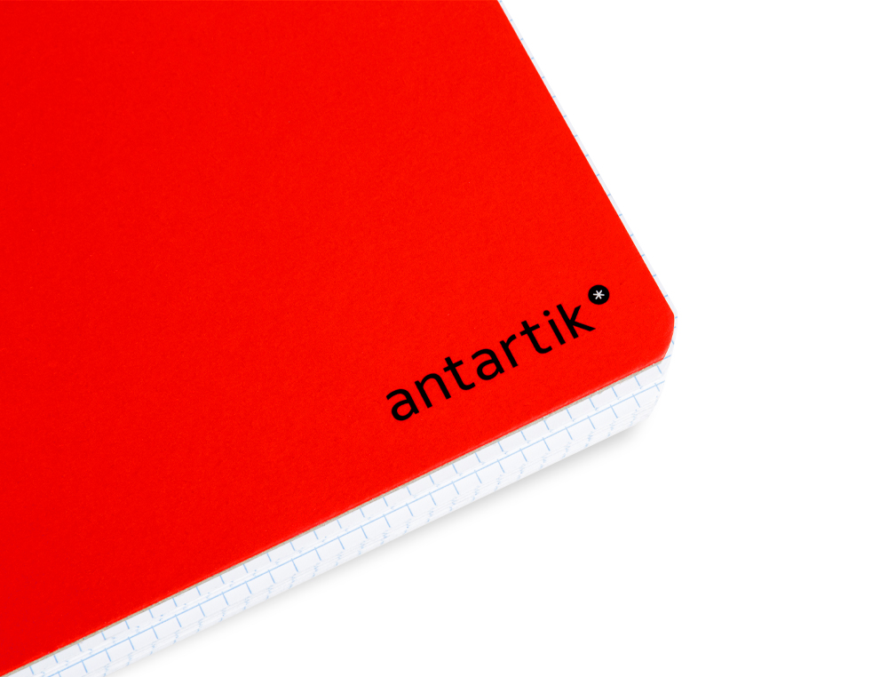 CUADERNO ESPIRAL A4 ANTARTIK TAPA DURA 80H 90GR CUADRO 4MM CON MARGEN COLOR ROJO