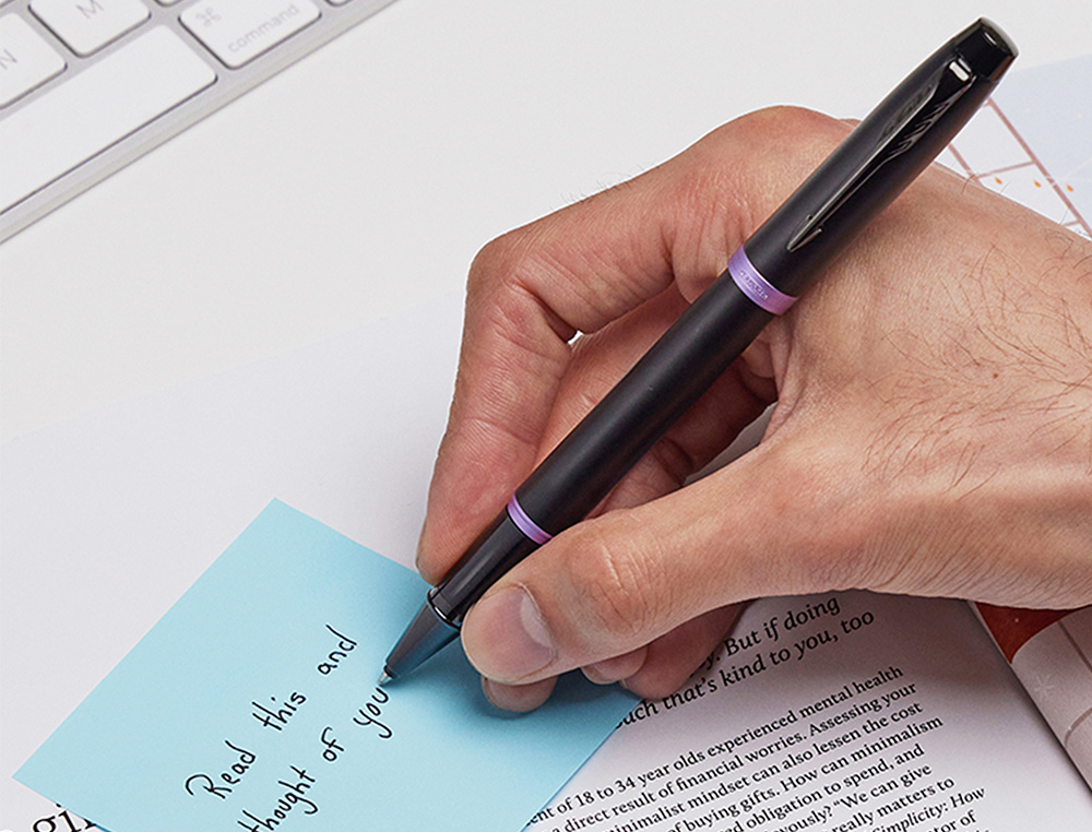 ROLLER PARKER IM PROFESSIONALS VIBRANT PURPLE RING EN ESTUCHE DE REGALO