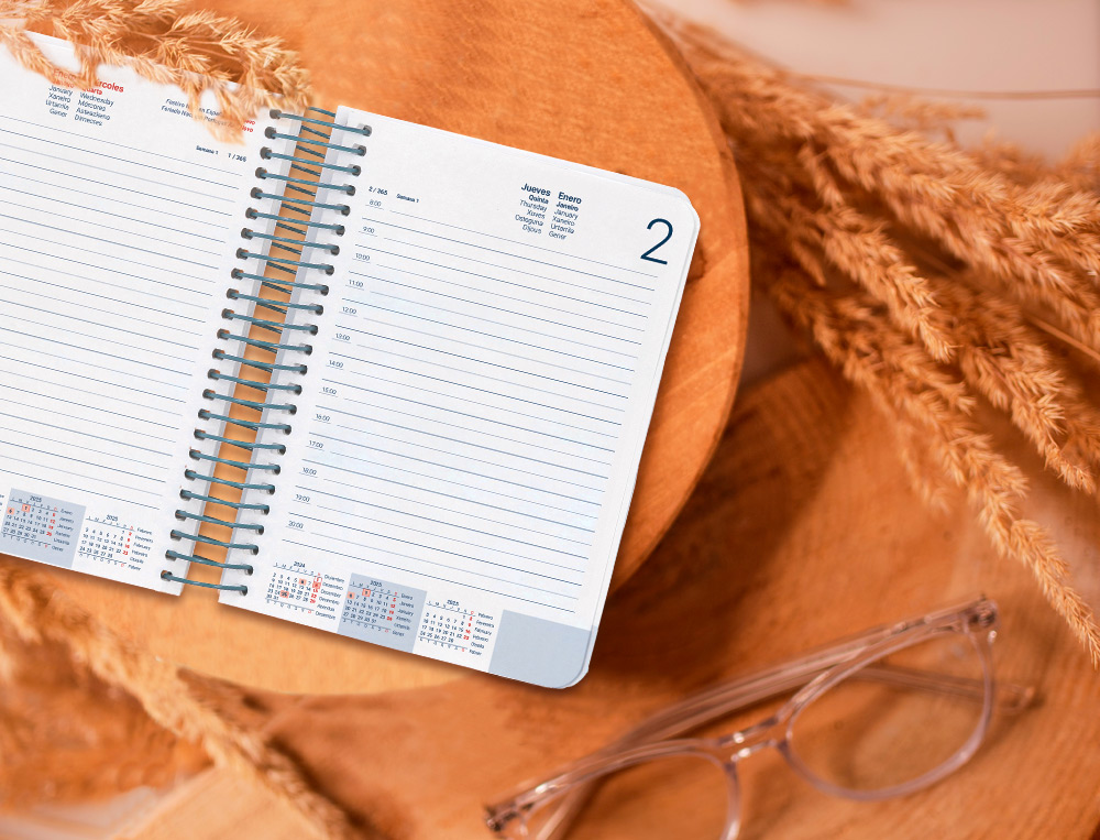 AGENDA ESPIRAL LIDERPAPEL SANTORINI A6 2025 DIA PAGINA ATARDECER ROSA PAPEL 60 GR