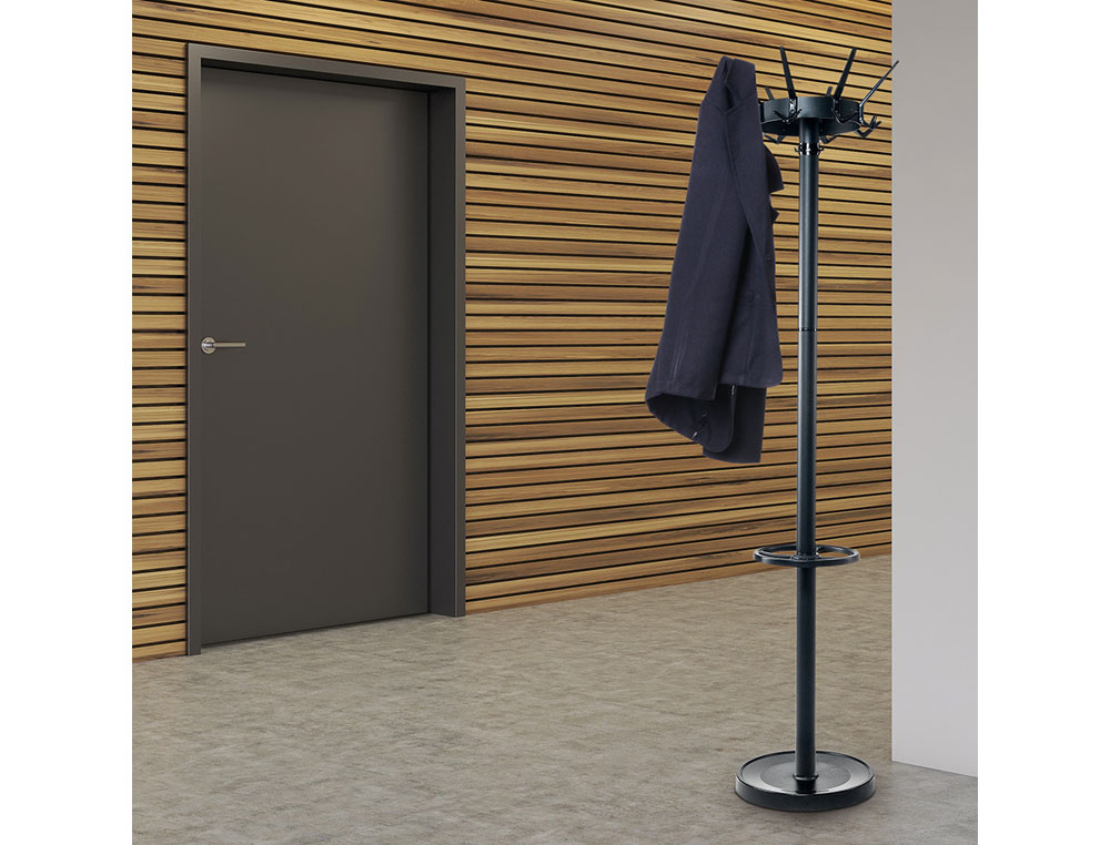 PERCHERO MAULCALIGO 32 COLGADORES CON PARAGUERO COLOR NEGRO 460X460X1752 MM