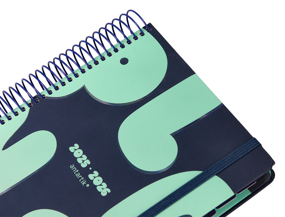 AGENDA ESCOLAR ANTARTIK 25-26 ESPIRAL PLANS AZUL DIA PAGINA A5 BILINGE PAPEL FSC 80 GR