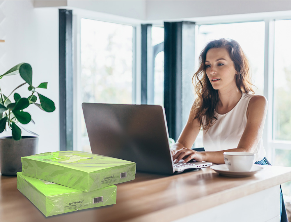 PAPEL COLOR Q-CONNECT DIN A4 80GR VERDE NEON PAQUETE DE 500 HOJAS